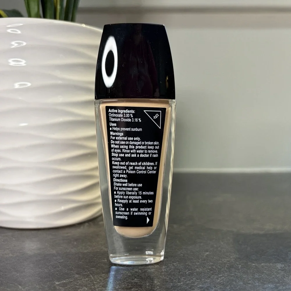 NEW Guerlain Lingerie De‎ Peau Invisible Skin Fusion Foundation 12 Rose Clair